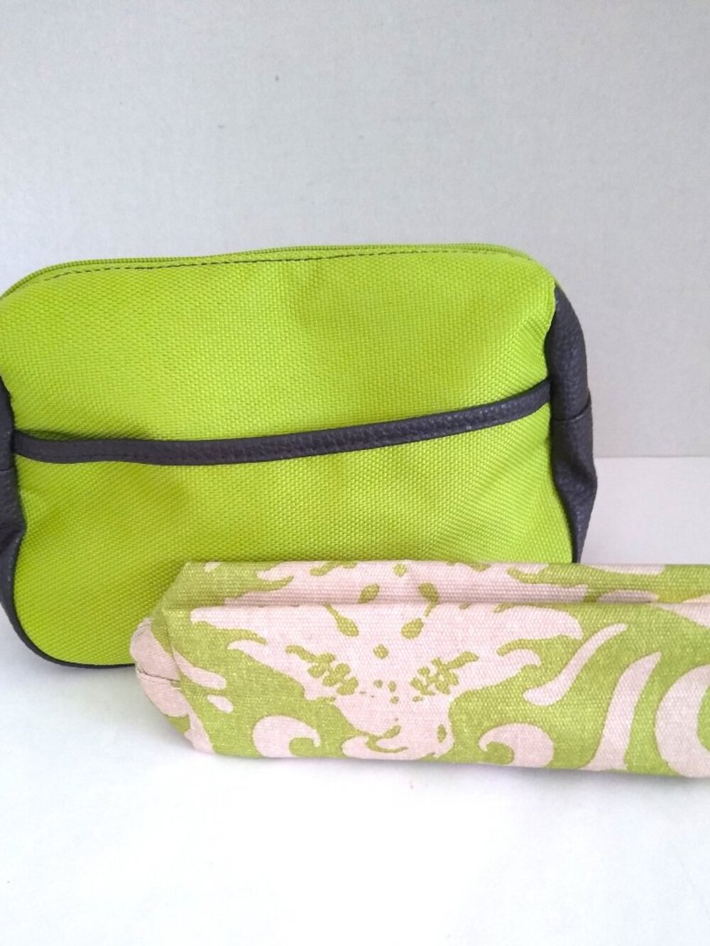 Estee Lauder Set of 2 Green & Brown Cosmetic Cases